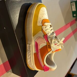 Nike Women’s Air Force 1 Fontaka 8